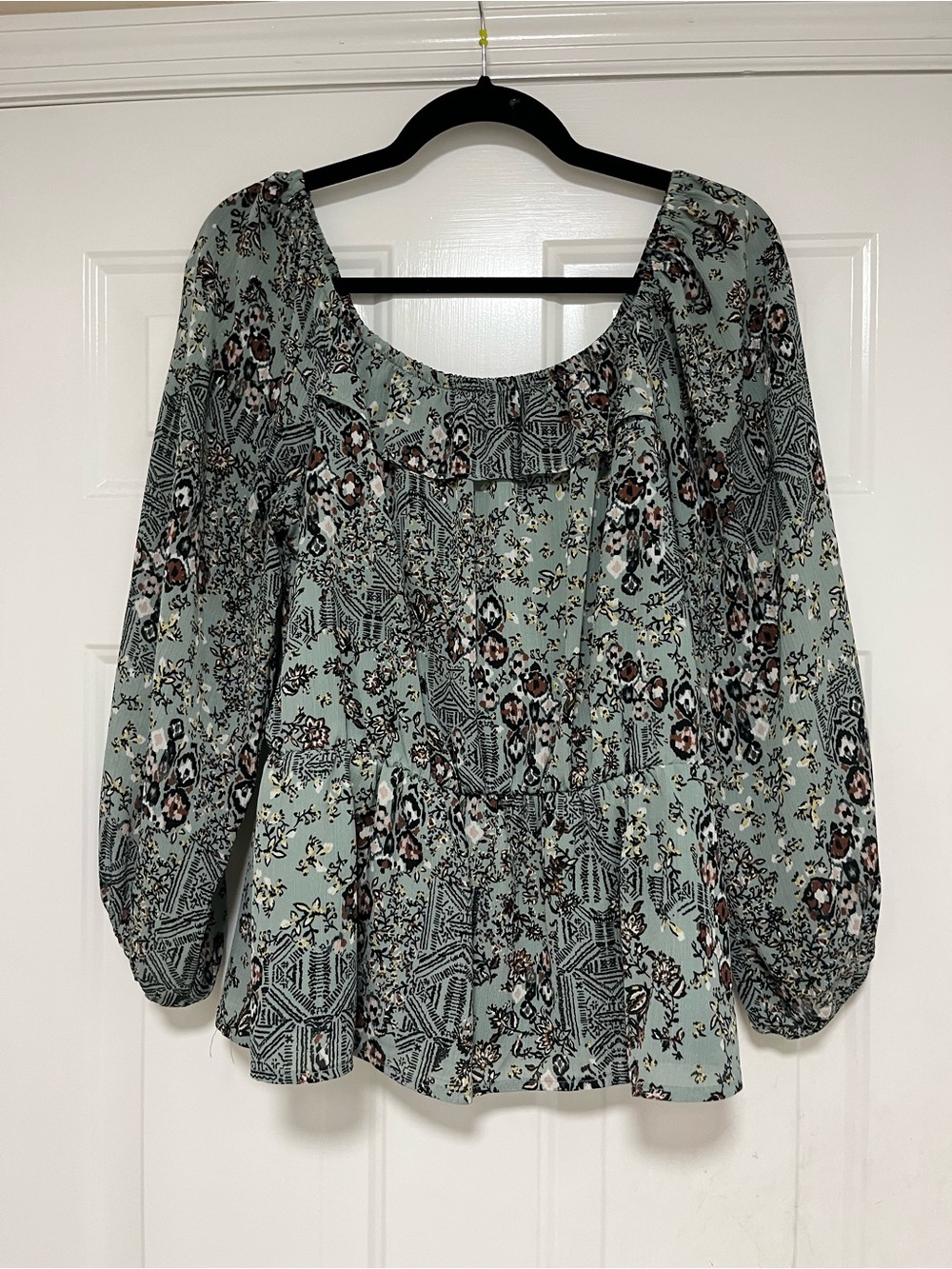 Maurices Mint Green Floral Boho Blouse Medium